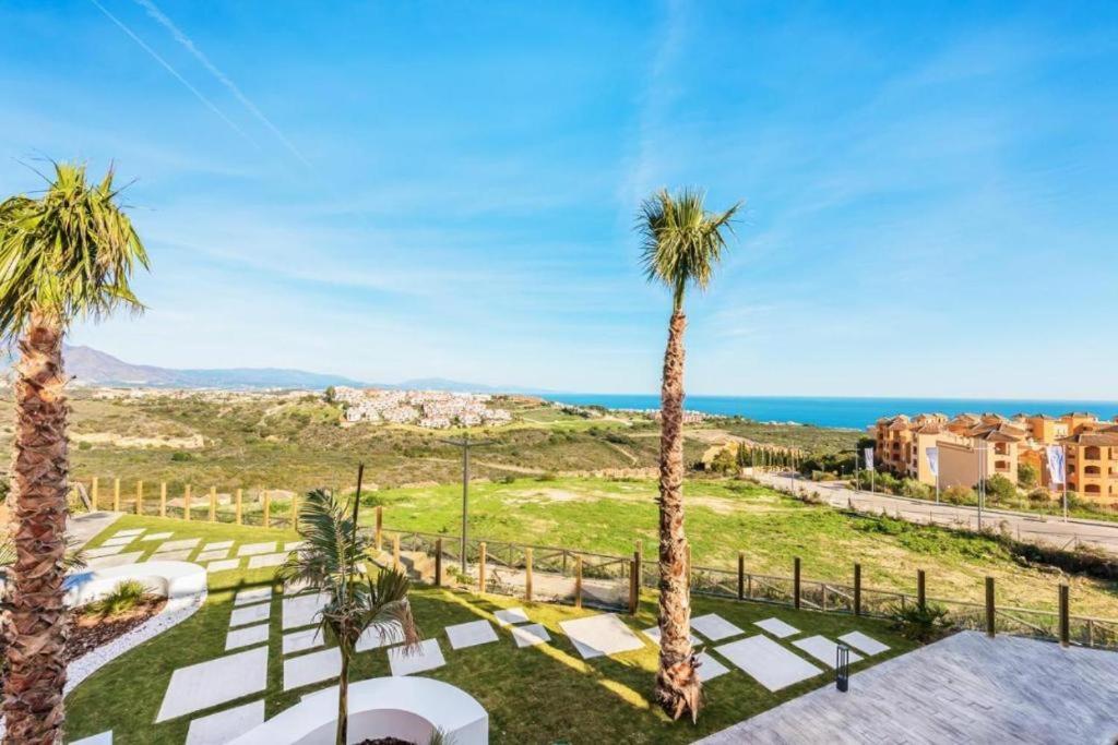 Precioso Con Vistas A Mar Y Montana En *