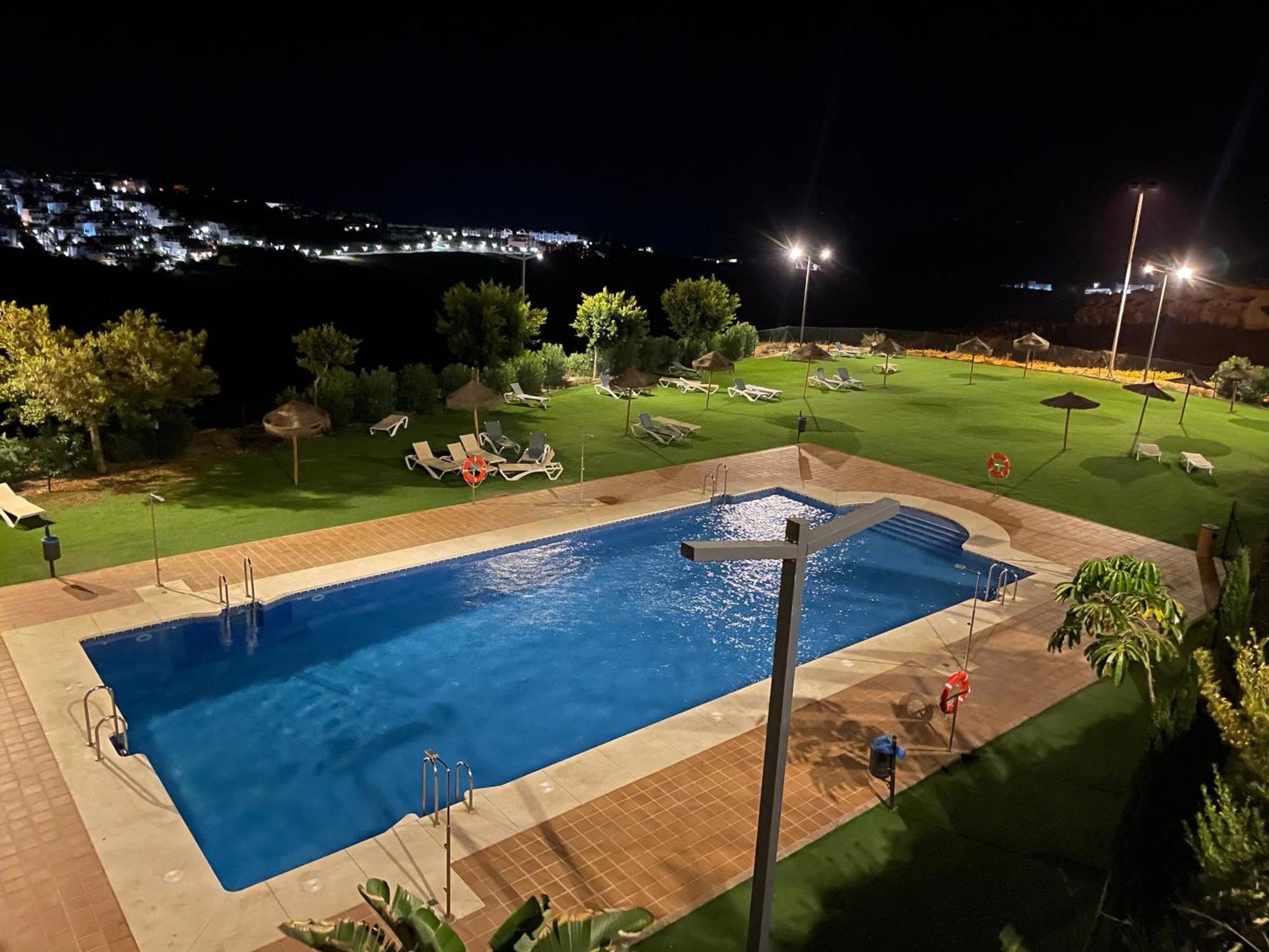 Precioso Con Vistas A Mar Y Montana En Apartment Manilva
